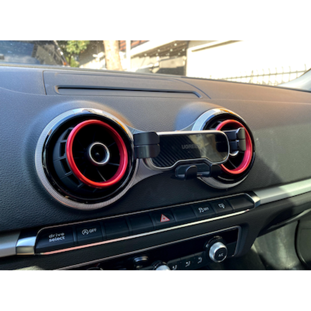 Audi A3 Torpido Telefon Tutucusu Bağlantı Parçası