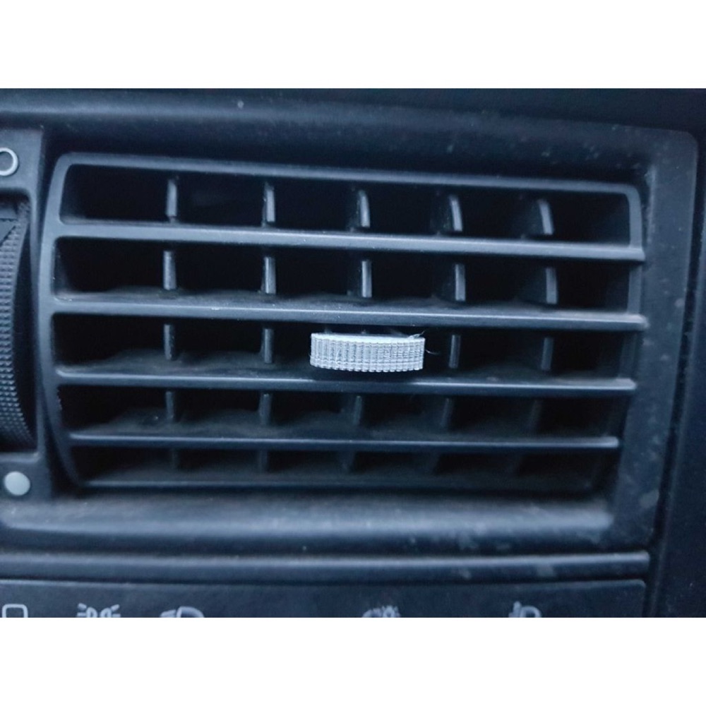 VW T4 Transporter 4 Vantilatör Izgara Klipsi görsel 2