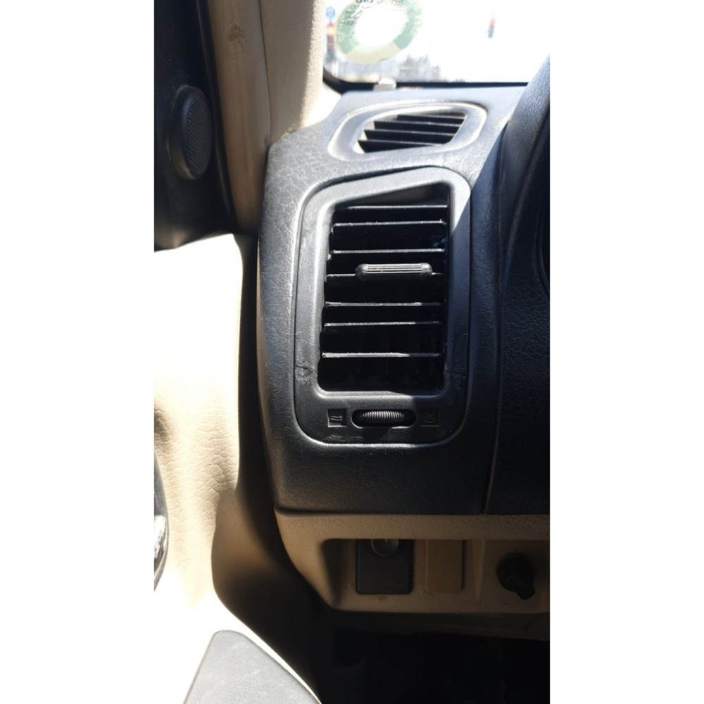 Nissan Terrano klima menfezi kanadı görsel 3