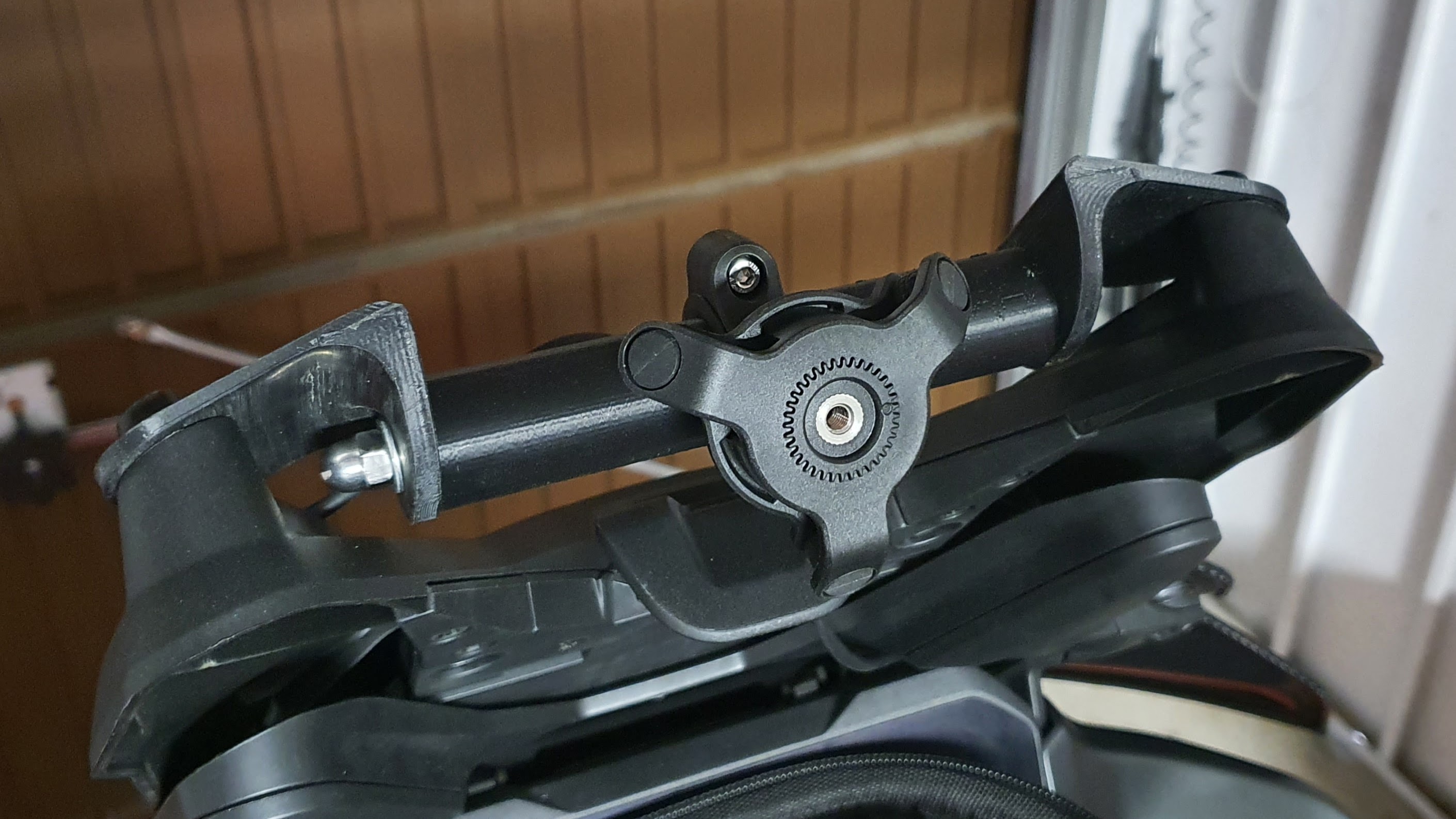 Ducati Multistrada V4 Navigasyon Braketi (Evrensel) görsel 2