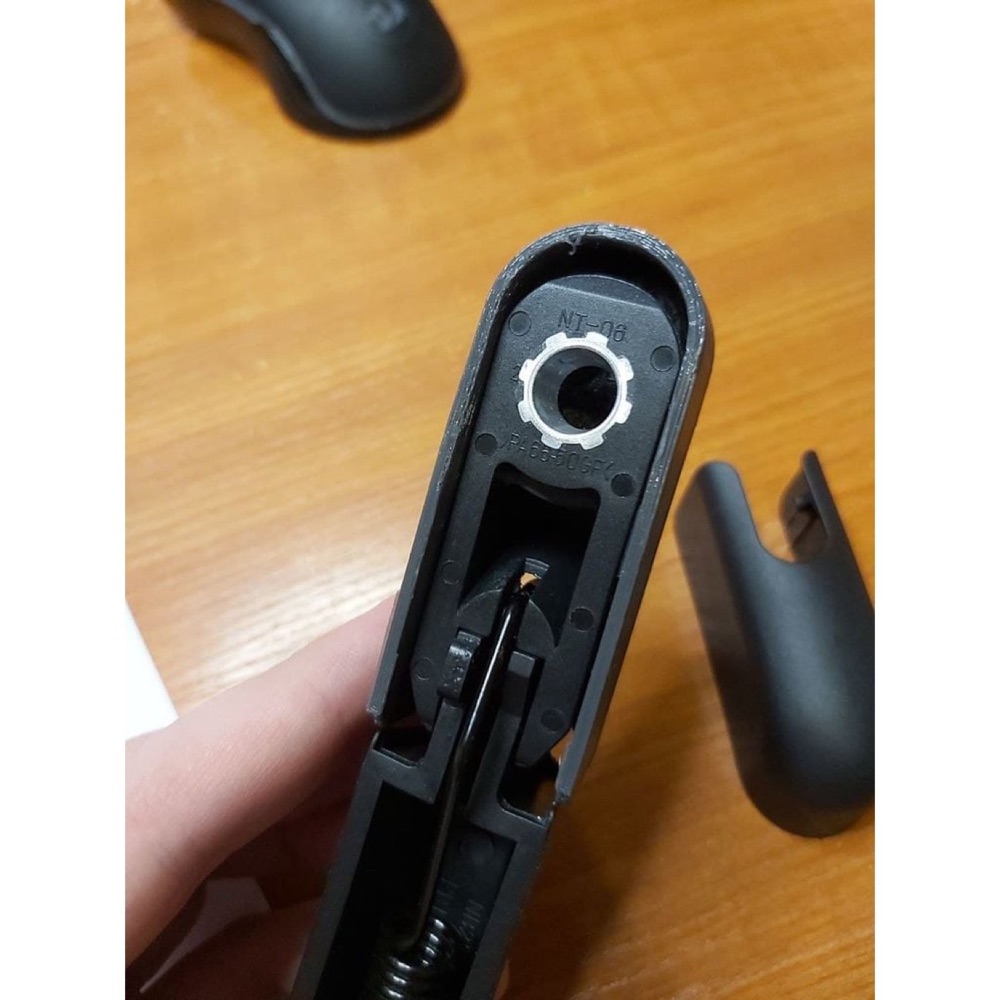 Nissan arka silecek kolu kapağı (28782-ED500) görsel 2