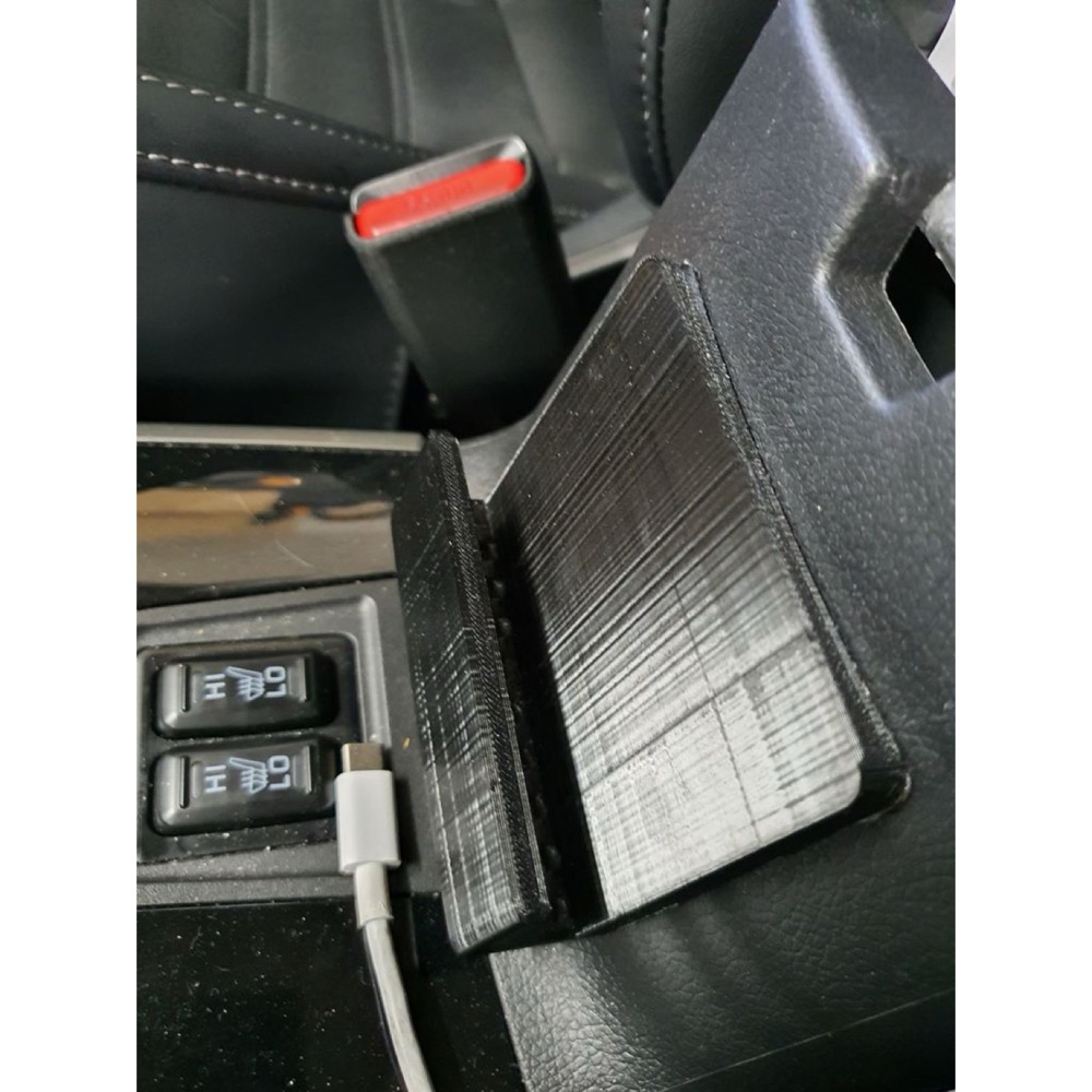Mitsubishi Outlander Ön Konsol Telefon Tutucusu görsel 2