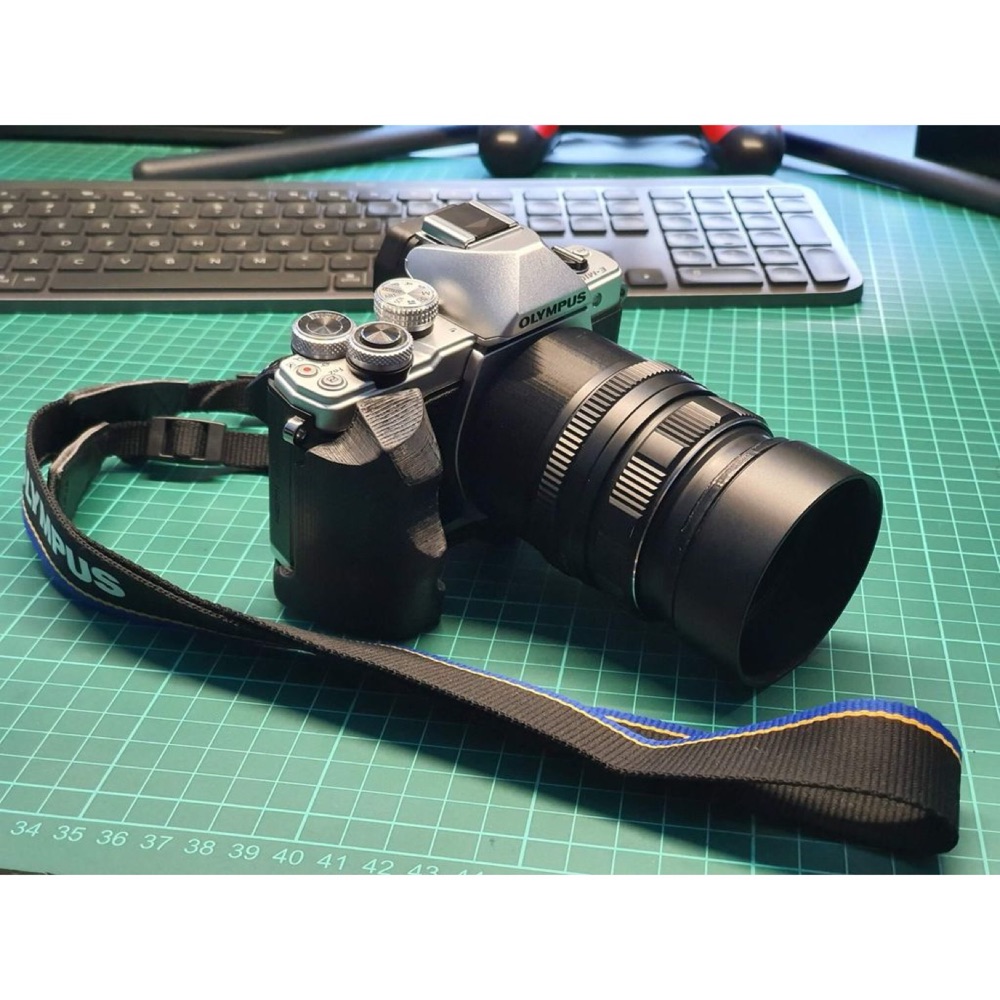 Olympus OM-D E-M10 Mark II El Tutamağı
