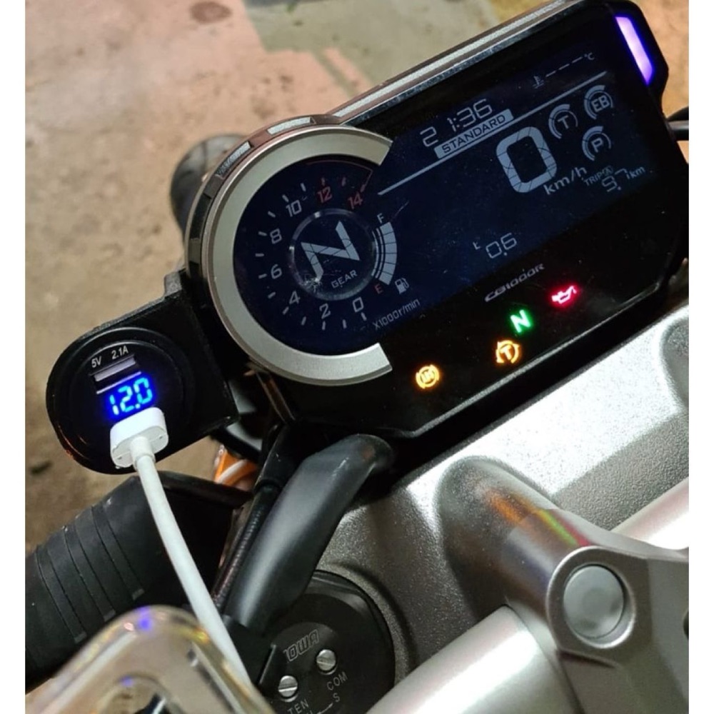 Honda CB1000R (SC80, 2018+) 12V USB Soket Tutucusu