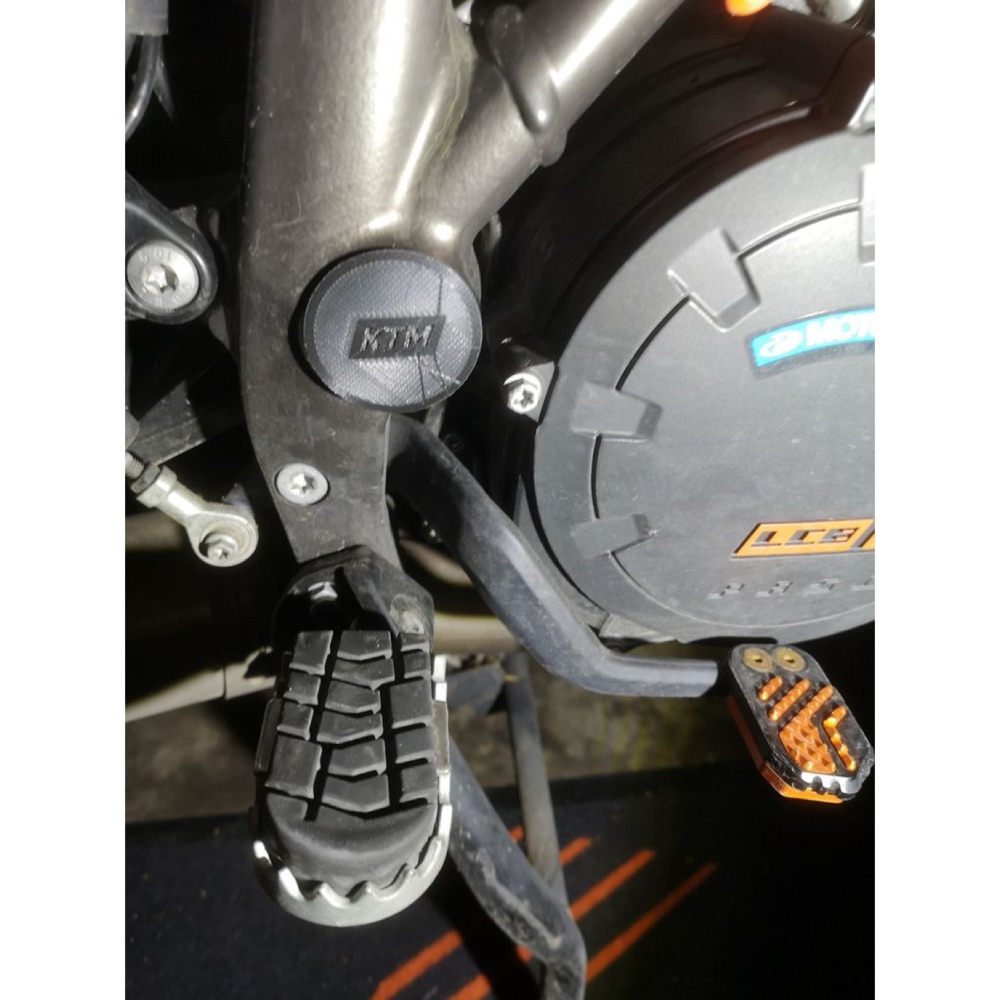 KTM 1290 SADV Amortisör Kapağı