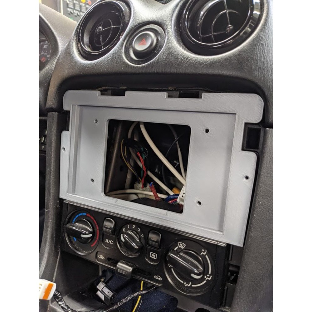 Mazda MX-5 NB 7 inç Ekran Torpido Montajı görsel 3