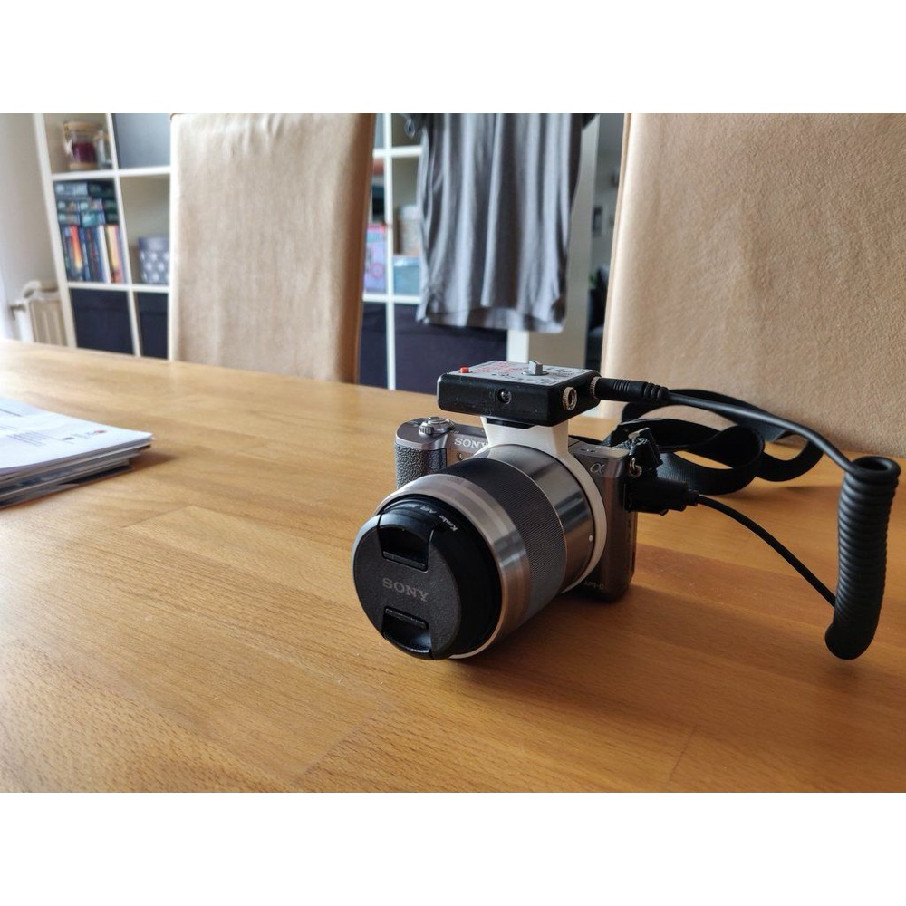 Sony E-Mount Kameralar için Halka Tipi Flaş Ayağı (Hot Shoe) Adaptörü