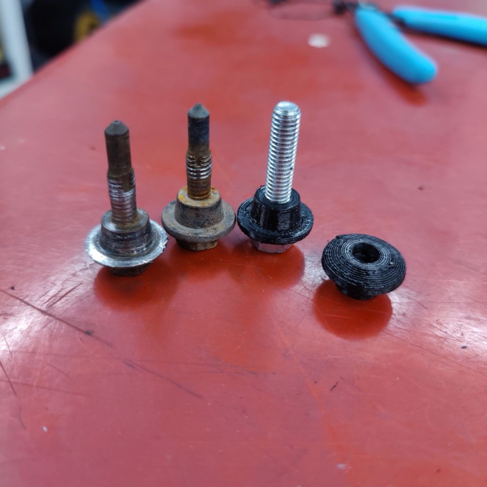 VW Golf MK3 Tampon Cıvata Grommeti görsel 3