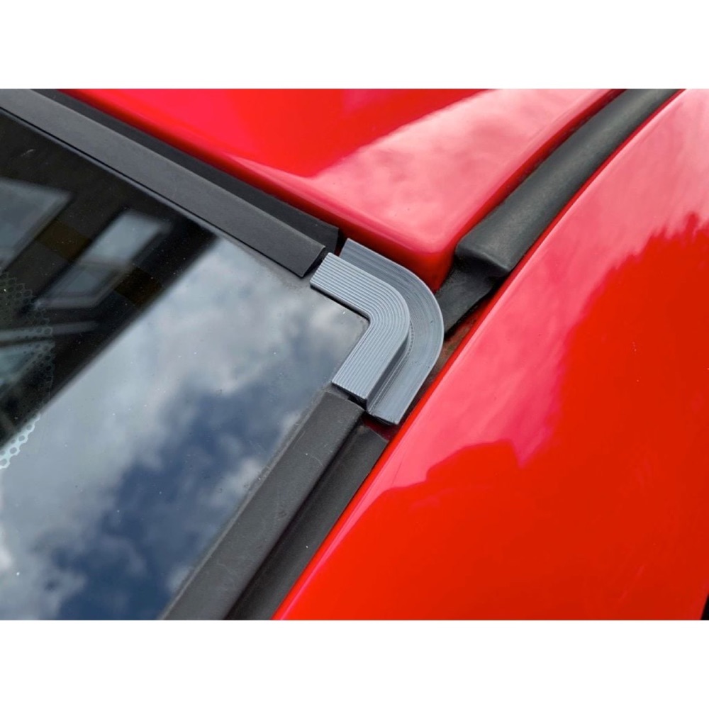 Arka Cam Köşe Parçası (BMW E36 4 Kapı Uyumlu) görsel 2