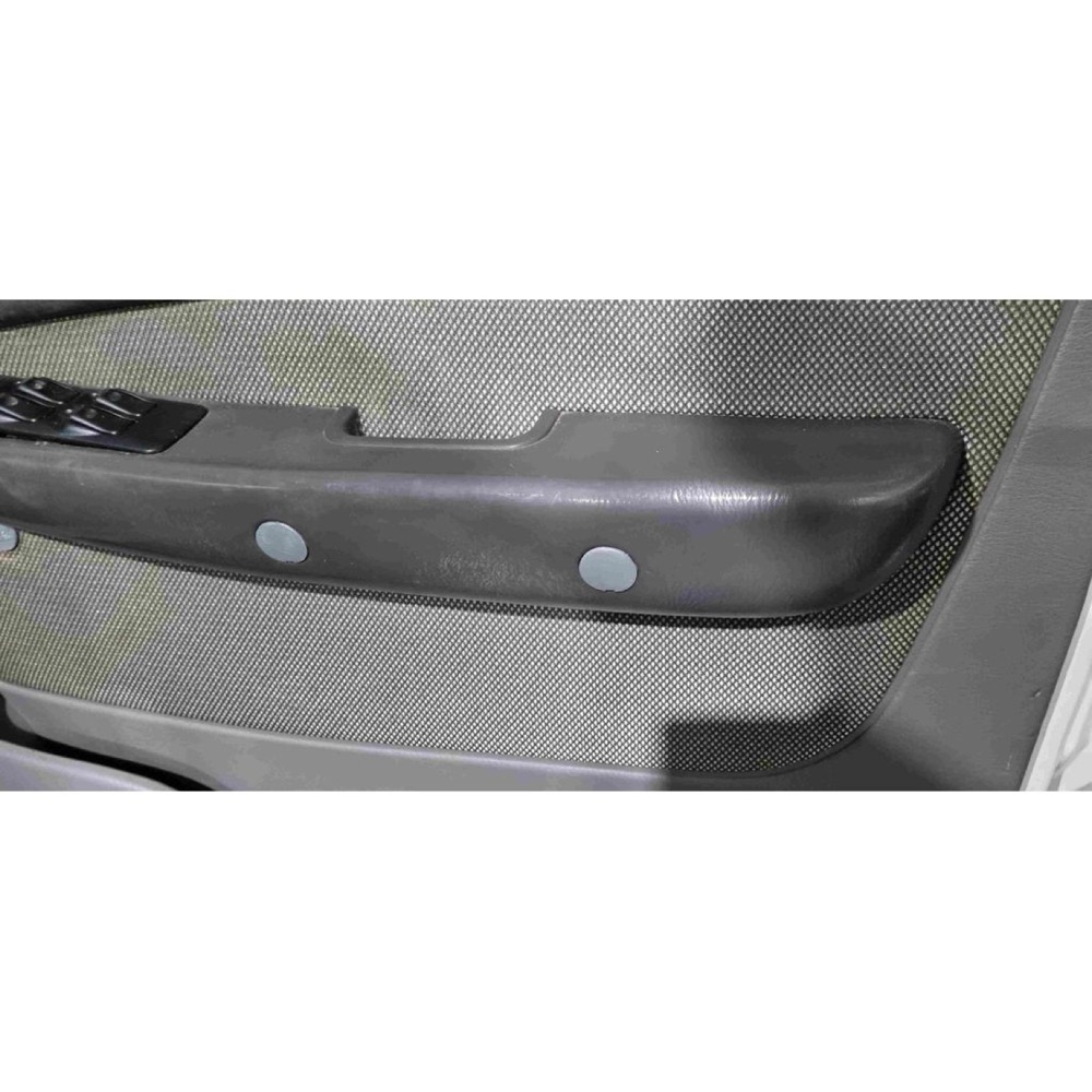Ford Courier Kapı Kolu Tapası