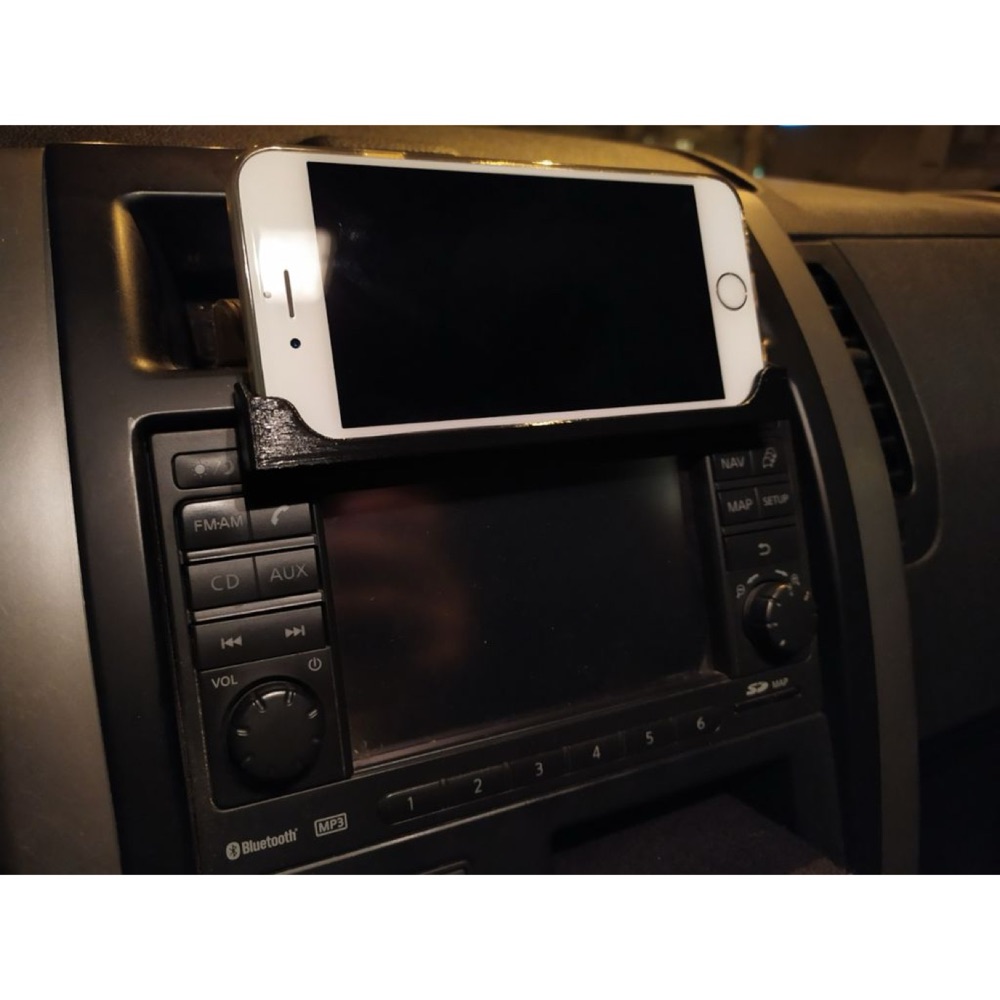 Nissan X-Trail CD yuvası telefon tutucu