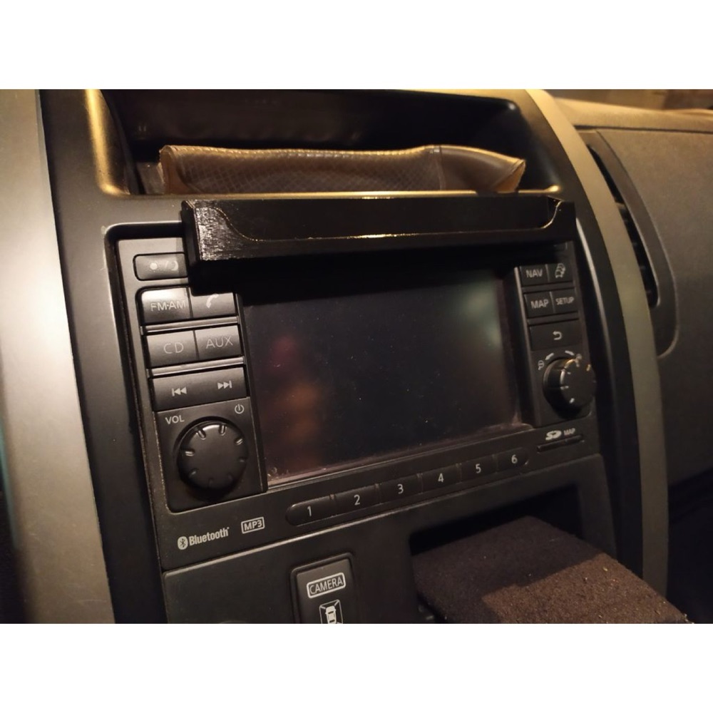 Nissan X-Trail CD yuvası telefon tutucu görsel 2