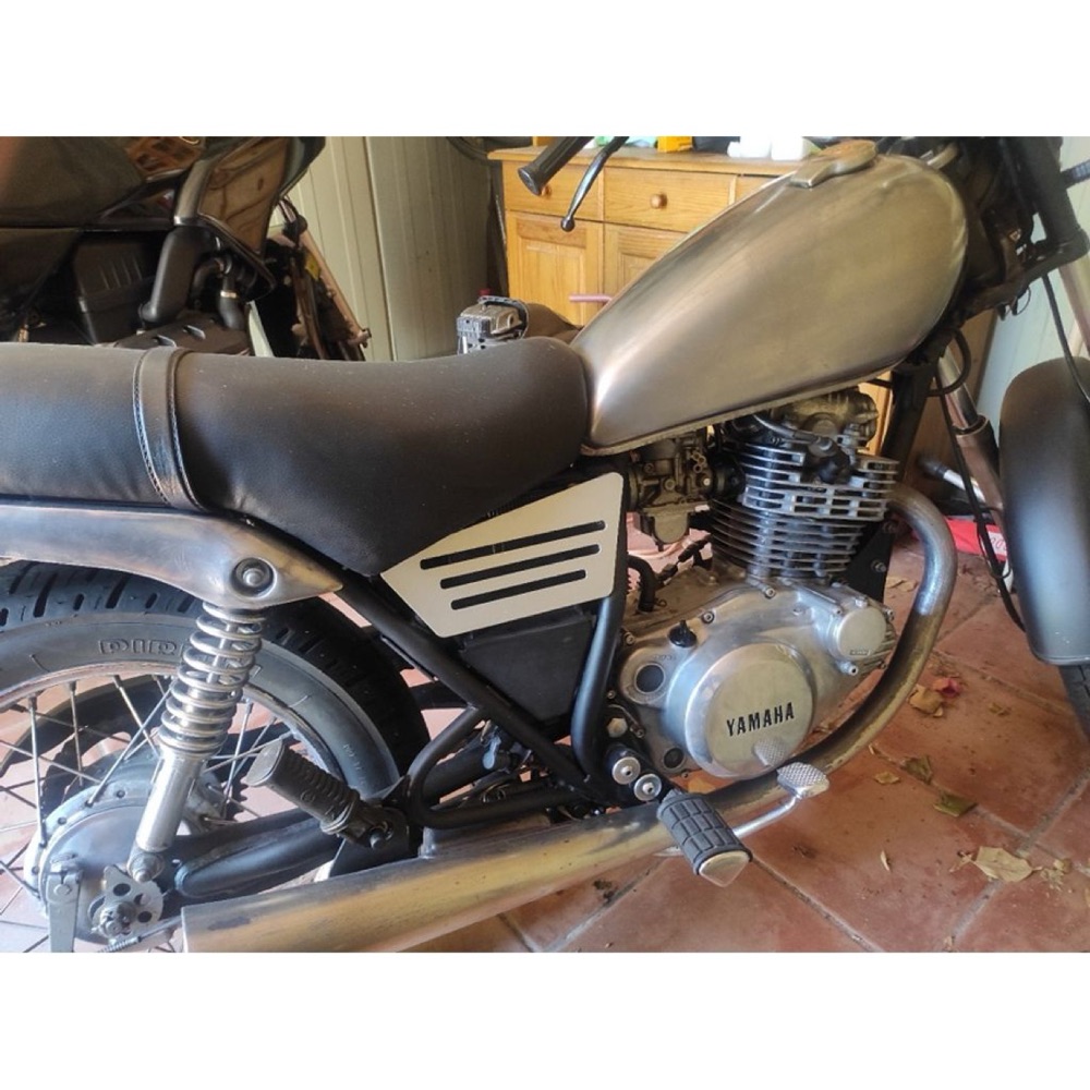 Yamaha SR250 (Exciter) Yan Kaplama Seti