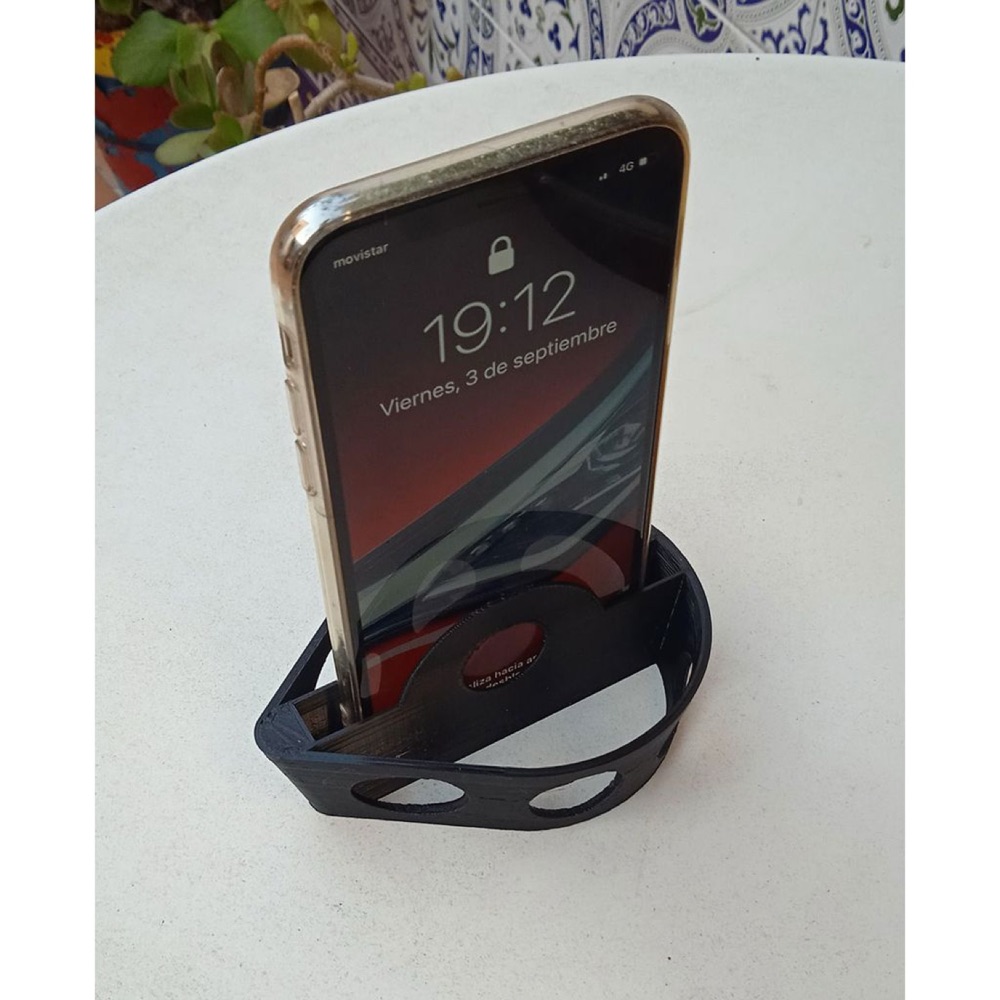 Toyota CH-R Akıllı Telefon Tutucu
