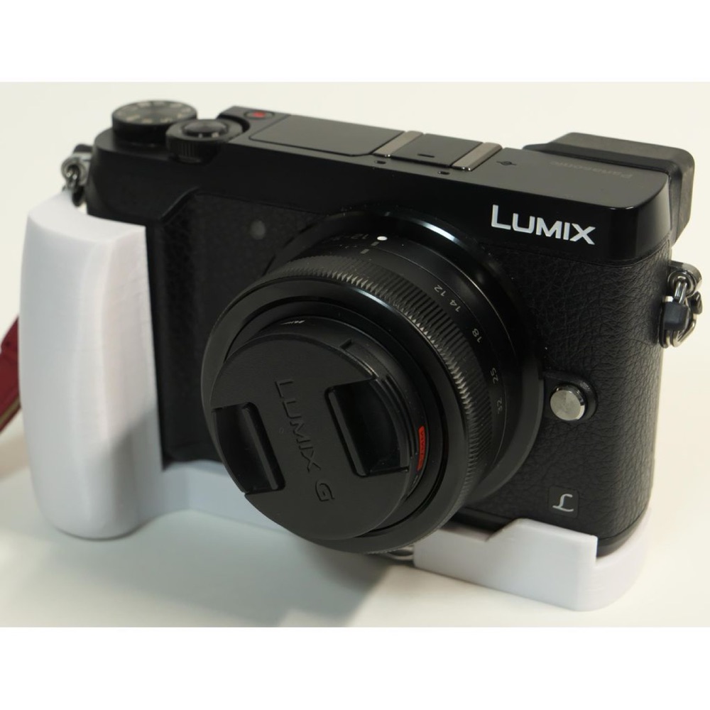 Panasonic Lumix GX7 Mark II Grip görsel 2