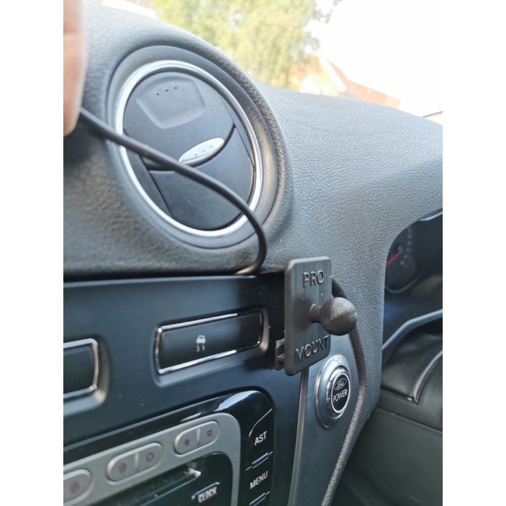 Ford Mondeo Mk4 Telefon Tutucu (Sağ Direksiyon) görsel 4