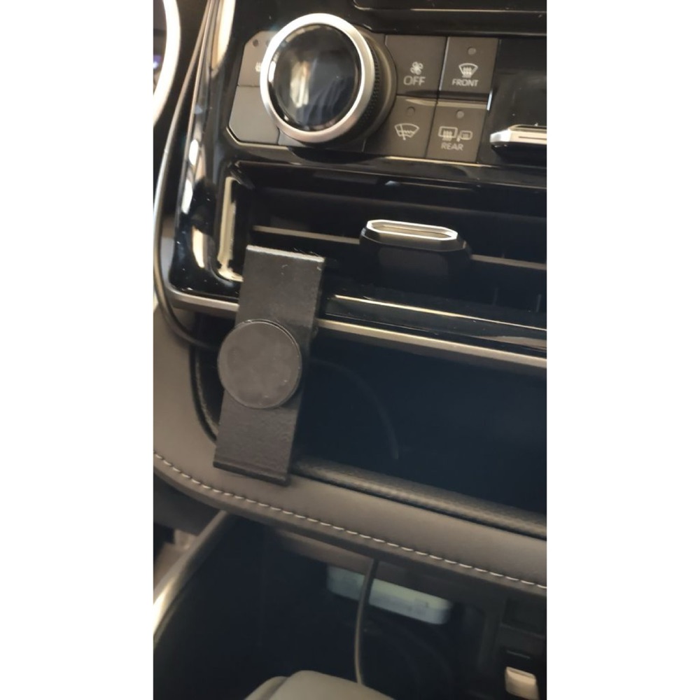 Toyota Highlander Cep Telefonu Tutucu görsel 2