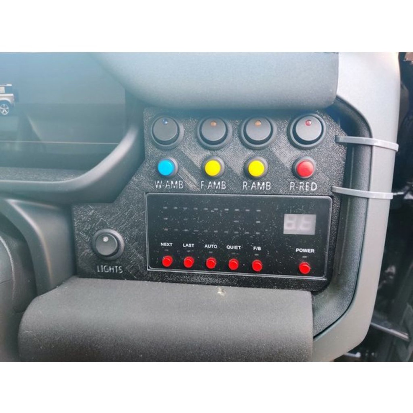 Land Rover Yeni Defender Gösterge Konsolu görsel 2