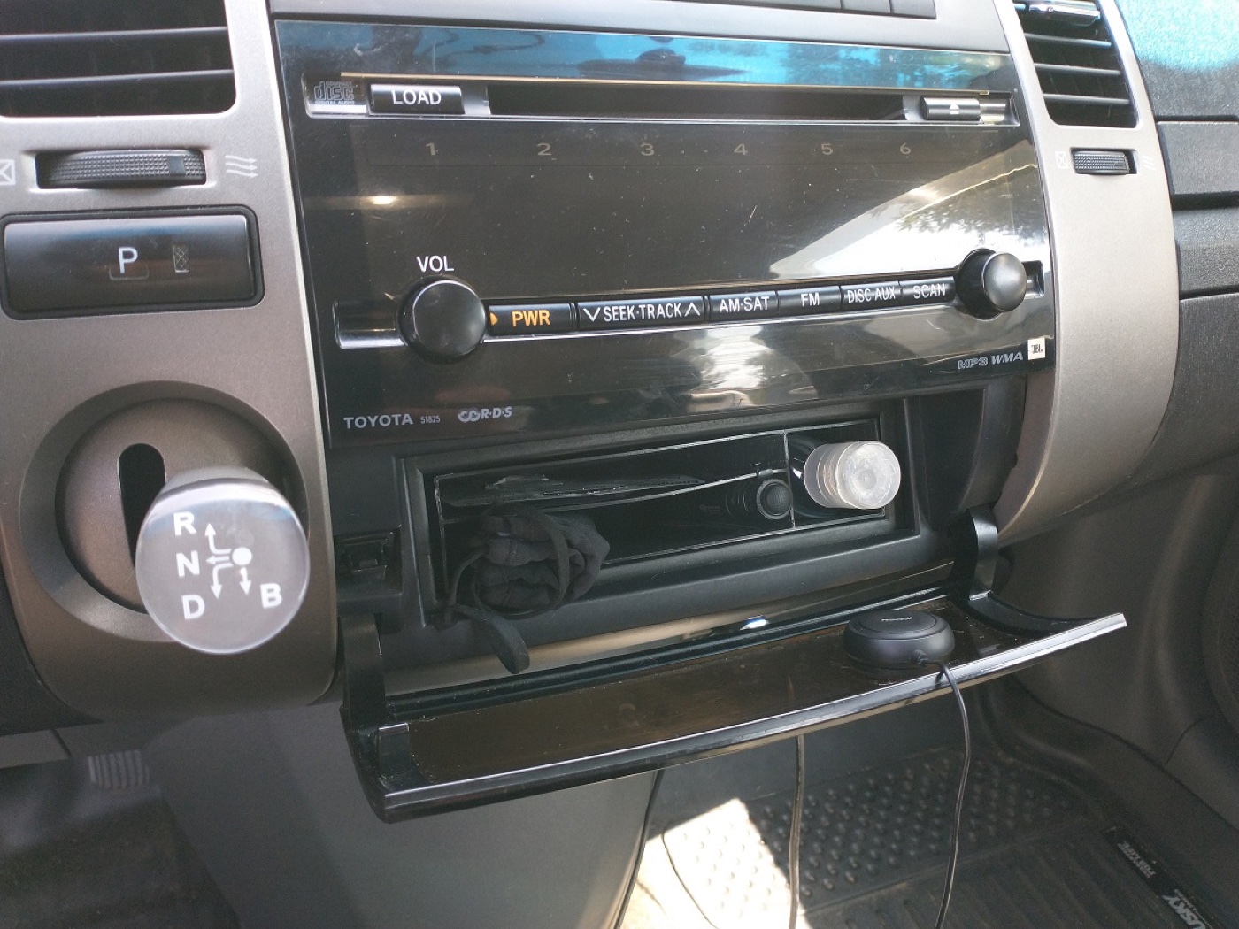 Konsol Ayıracı (Toyota Prius 2004-2009)