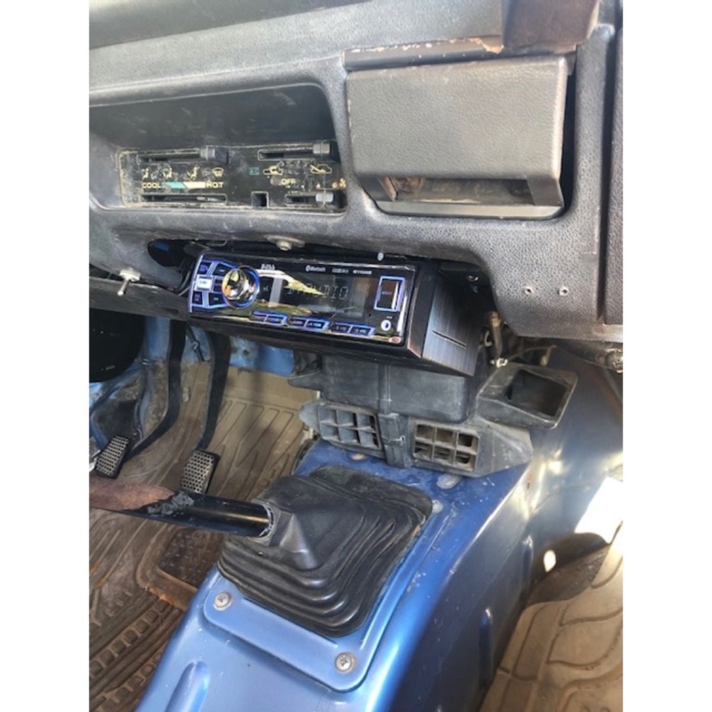 Suzuki Samurai Teyp Kasası görsel 2