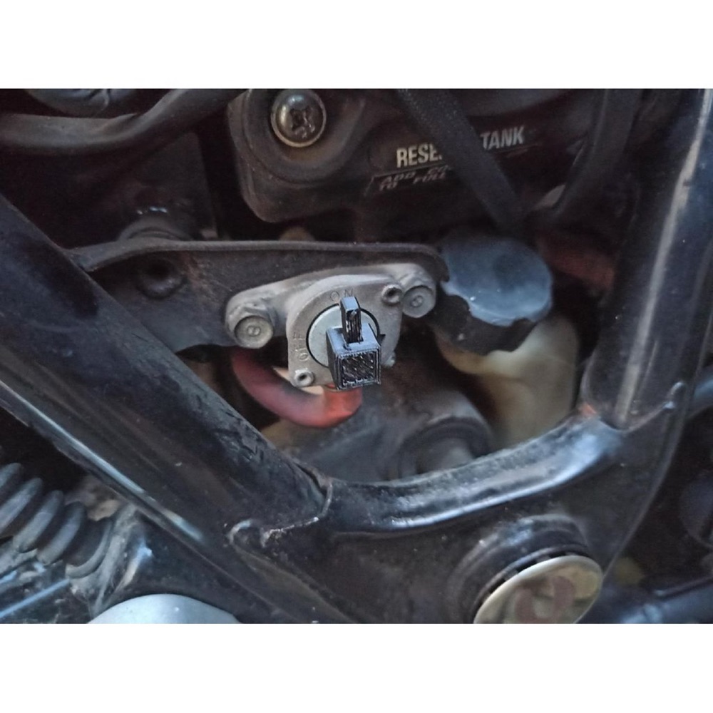 Honda Shadow VT750C Yedek Yakıt Musluğu Kolu görsel 3