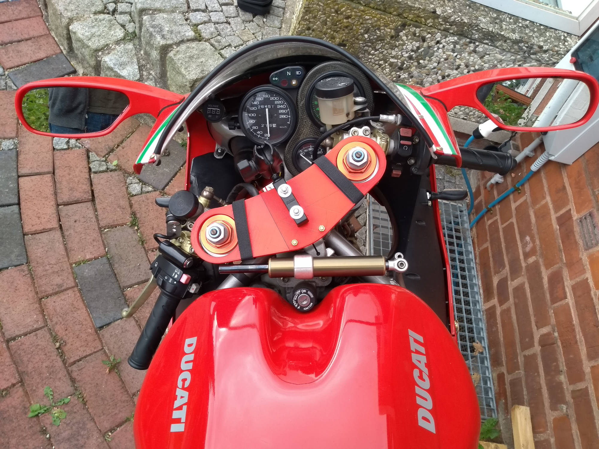 Ducati Navigasyon Sistemi Tutucusu görsel 2