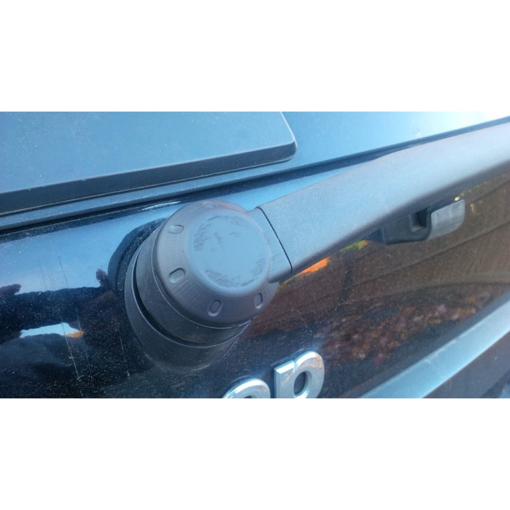 Jeep Wrangler Arka Silecek Mafsal Kapağı