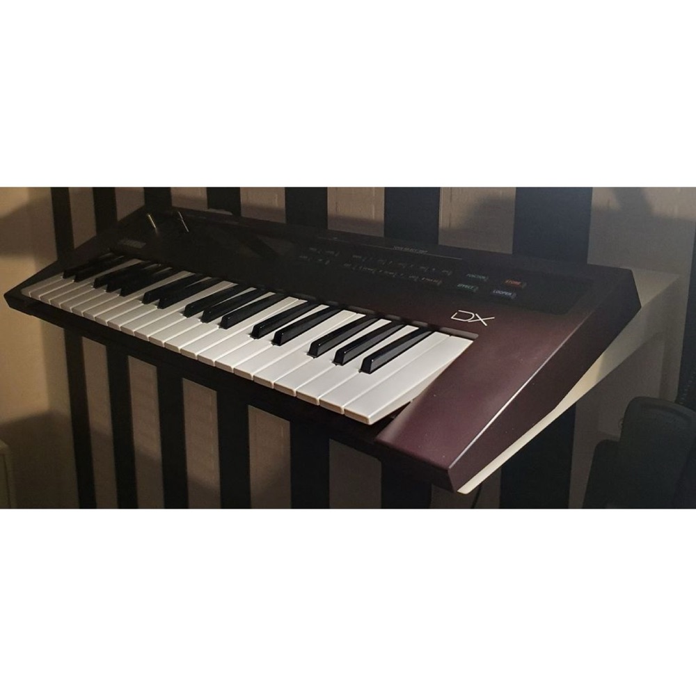 Yamaha Reface Synthesizer Duvar Askısı