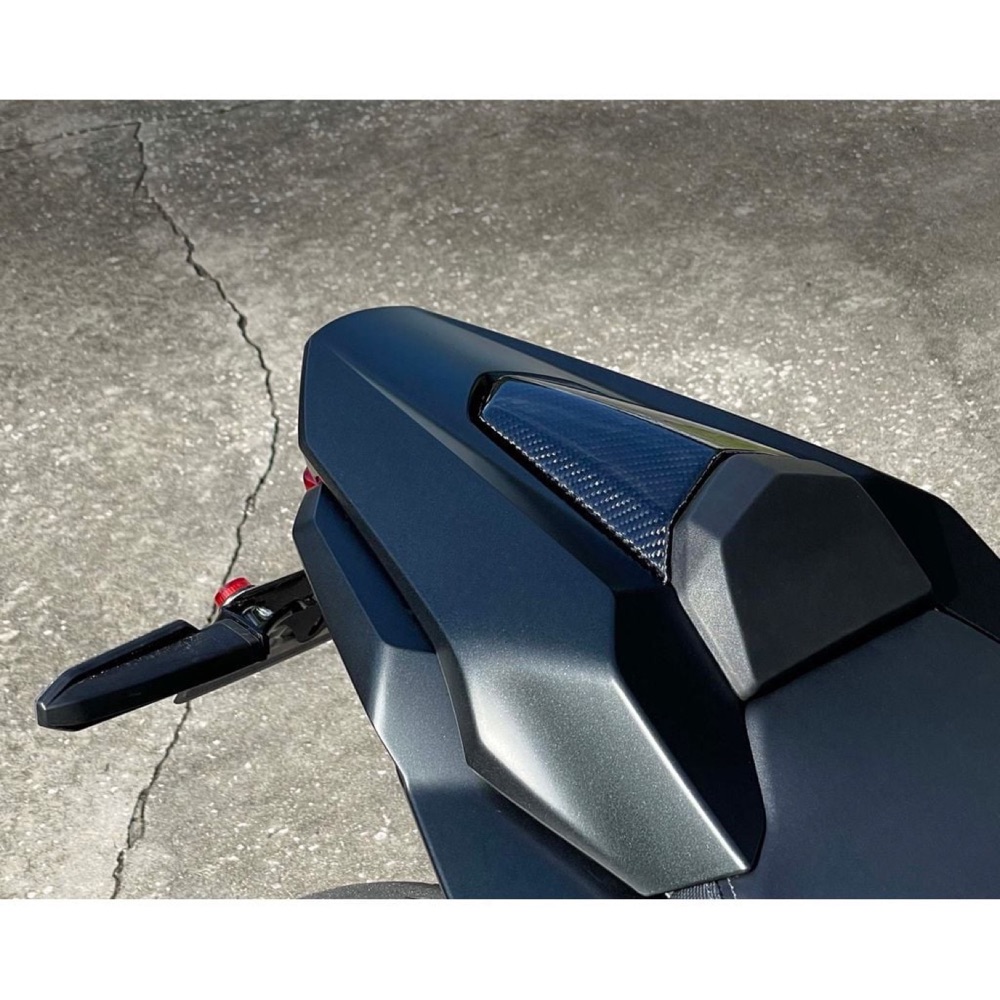 Honda CB650R Arka Kaporta Fitil Parçası