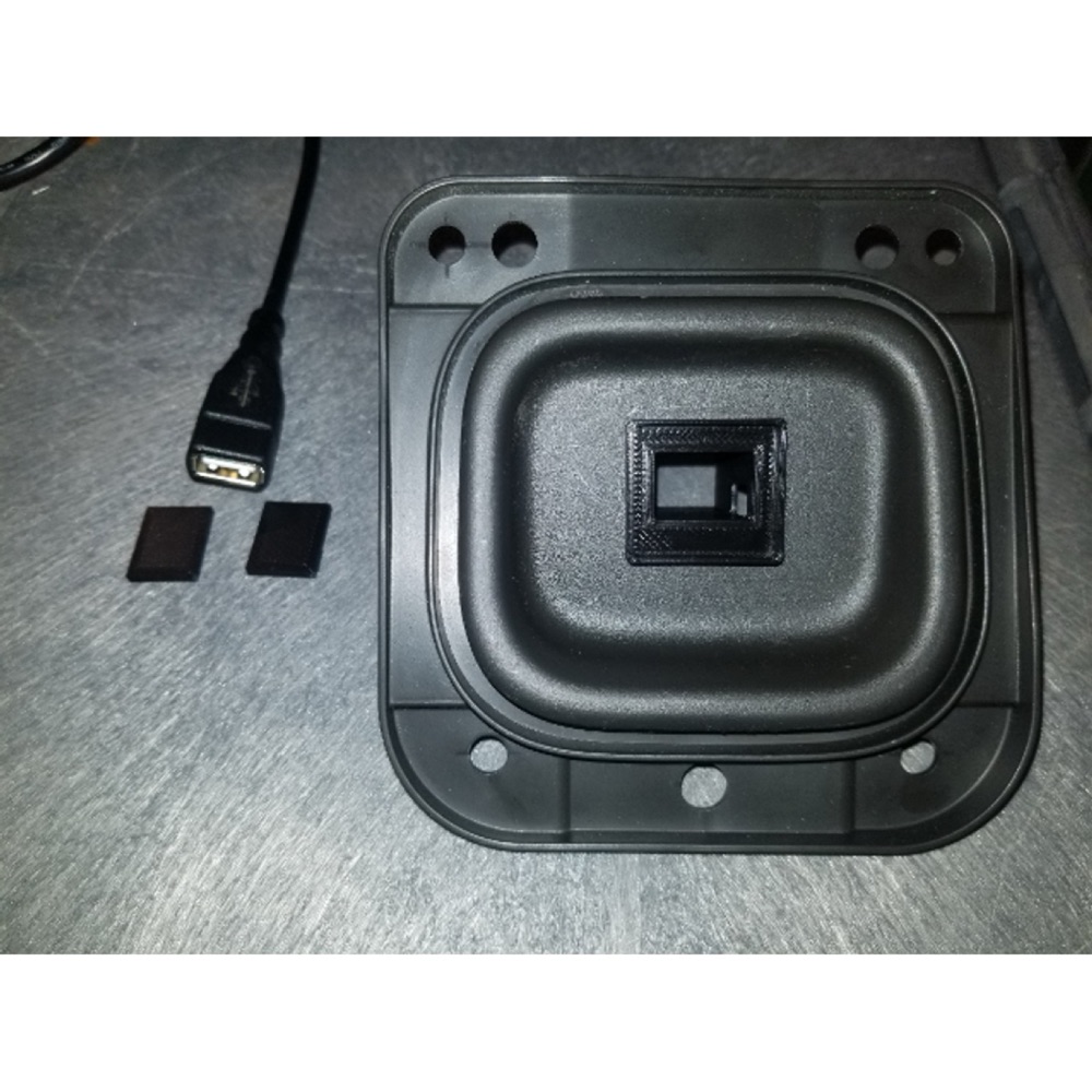 Nissan Cube (Chrome) USB port kapağı/adaptörü görsel 3