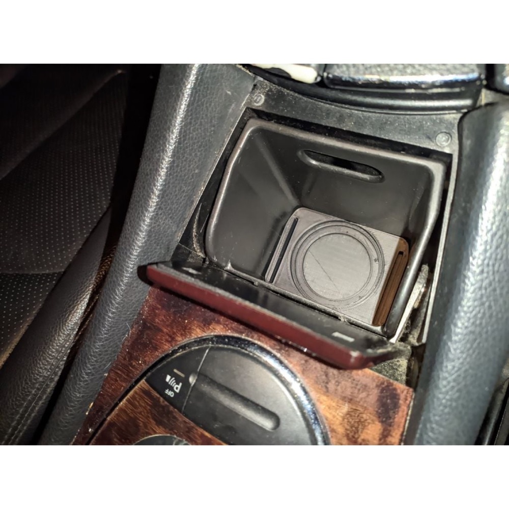 Merkez Konsol Bardaklığı (Mercedes W211) görsel 3