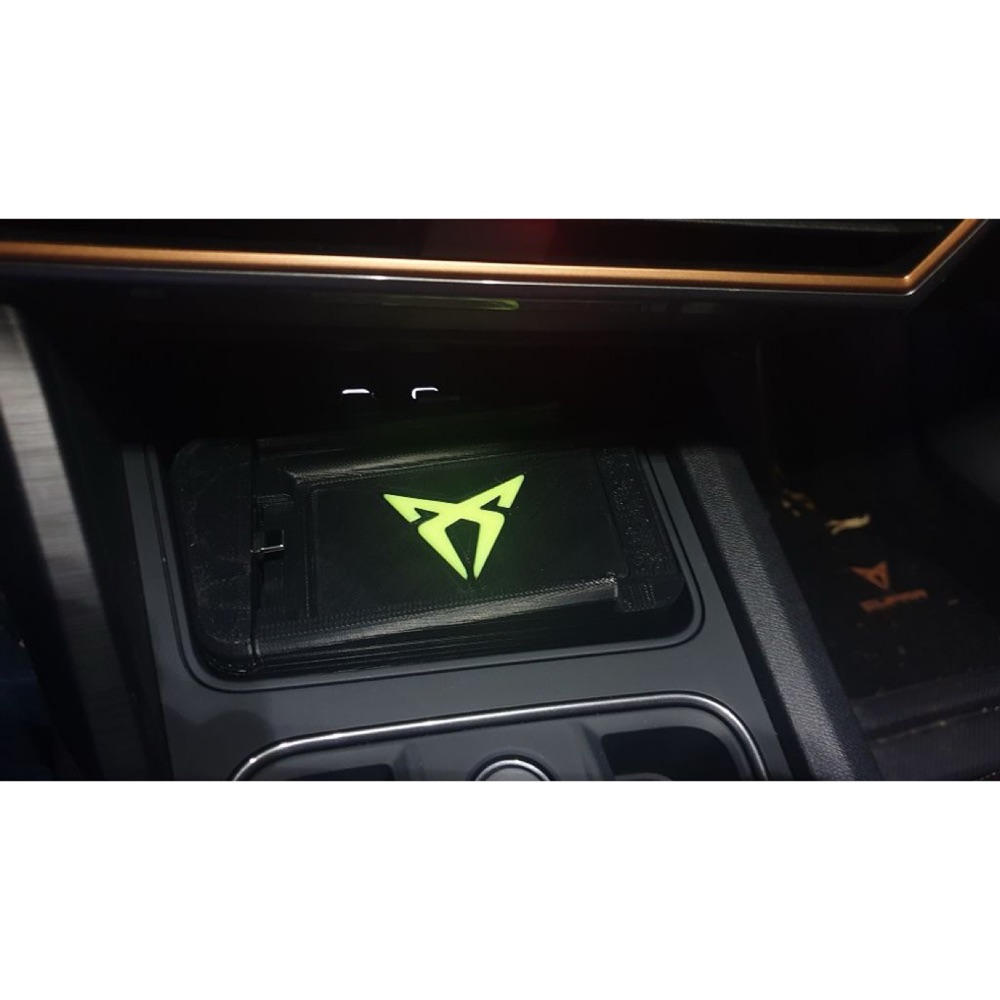 Cupra Formentor / Leon Samsung Telefon Yerleştirme İstasyonu