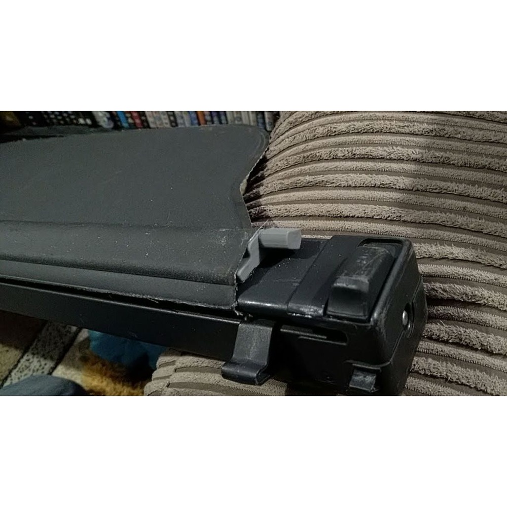 Volvo Bagaj Perdesi (Cargo Screen) Braketi
