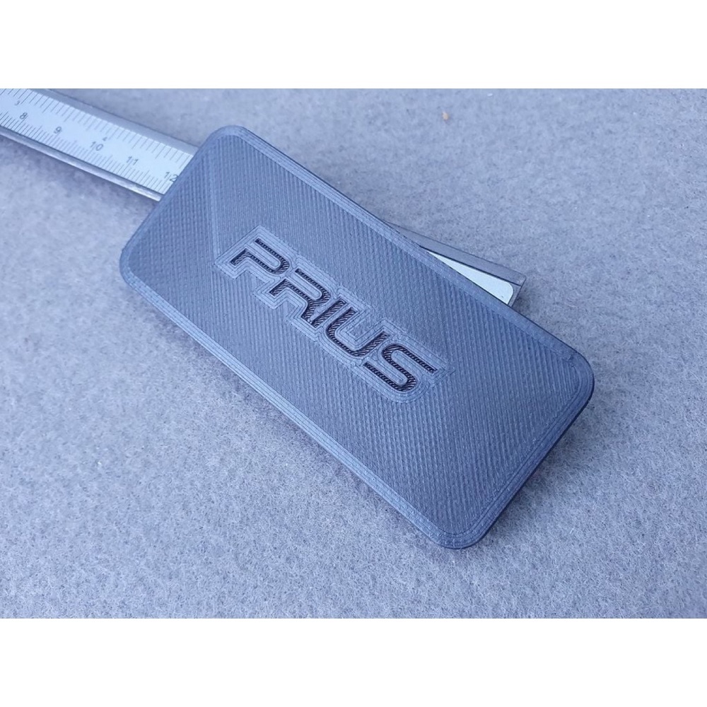 Toyota Prius bagaj servis kapağı