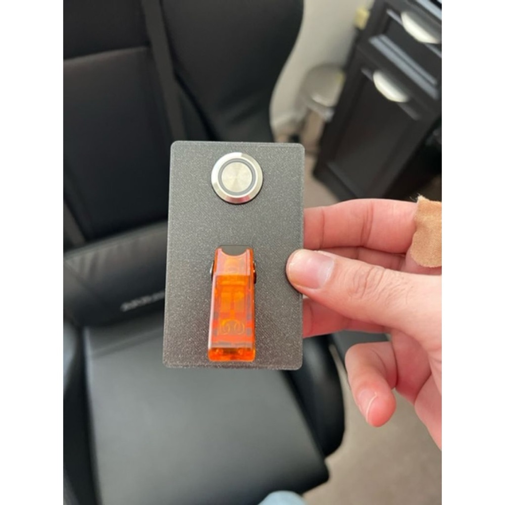 Ford Maverick Cubby Eject Plakası