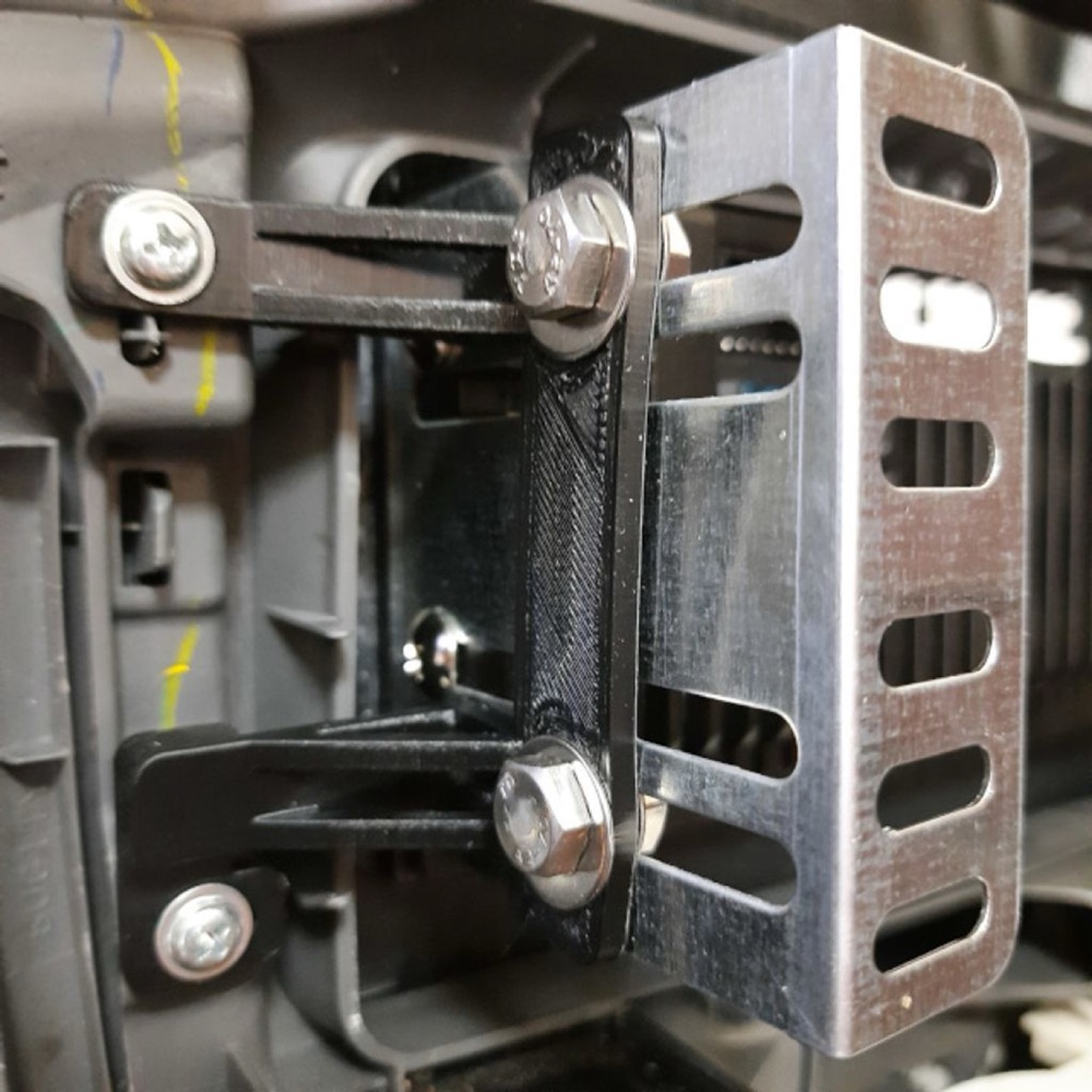 Toyota Innova Android Teyp Braketi görsel 3