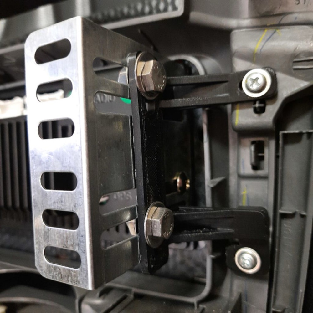 Toyota Innova Android Teyp Braketi görsel 4