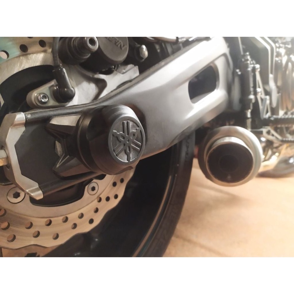 Yamaha MT-07 Ön ve Arka Aks Kızağı Kapakları görsel 2