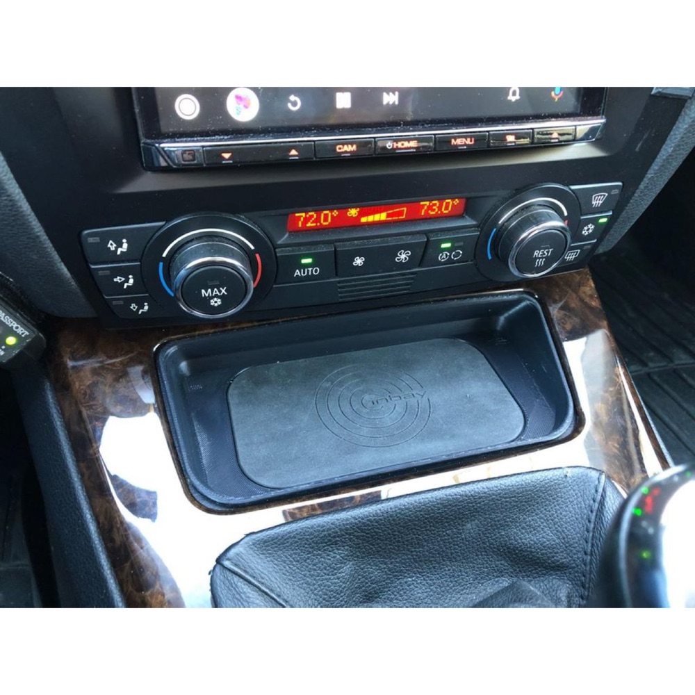 Küllük Yerine Kablosuz Şarj Yuvası (BMW E9x Uyumlu)