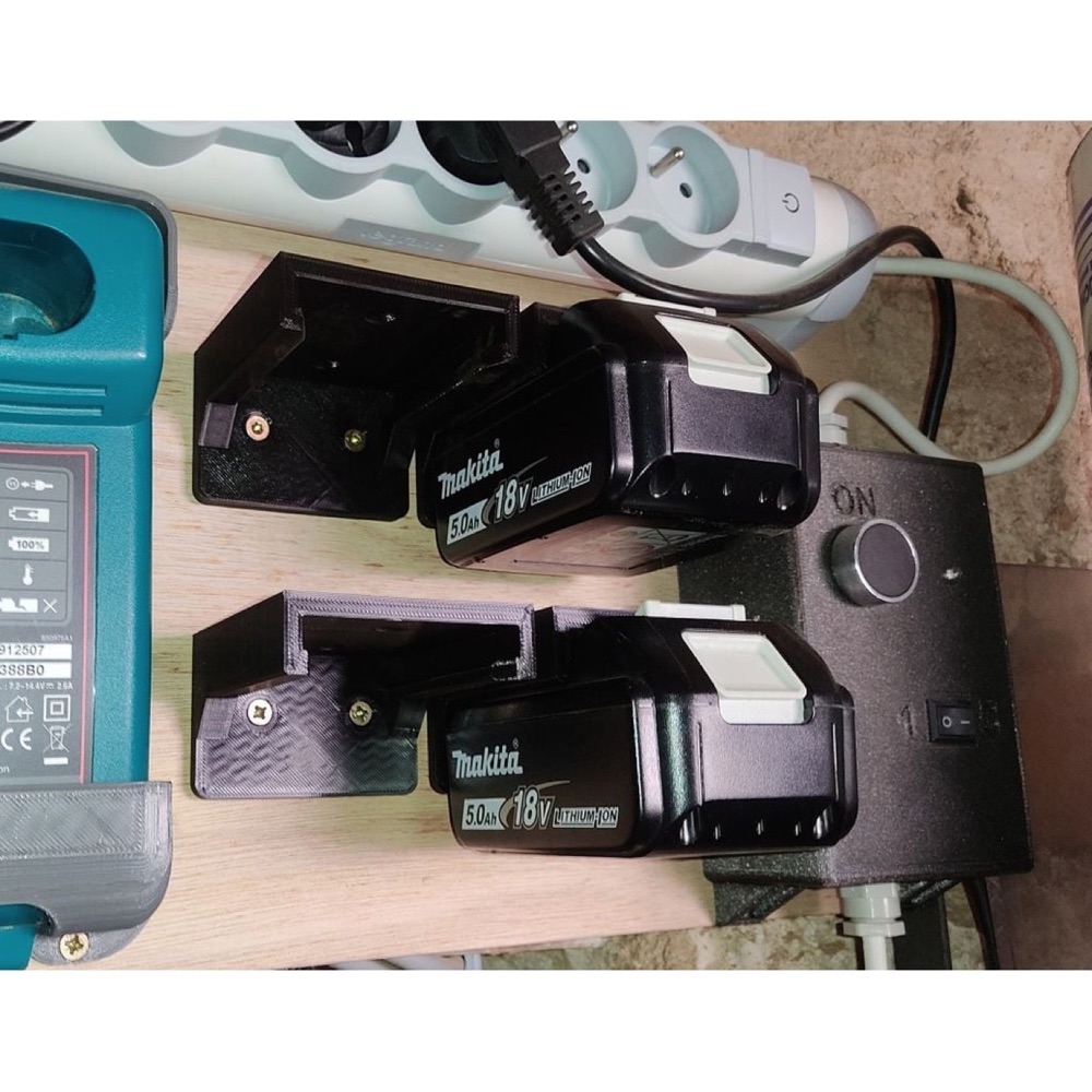 Makita 18V Batarya Duvar Yuvası
