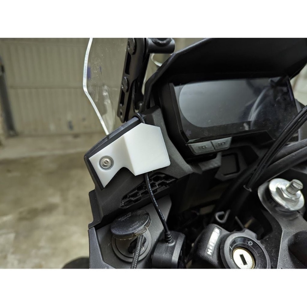Honda CB500X Lastik Basınç Sensörü (TPMS) Adaptör Braketi görsel 3