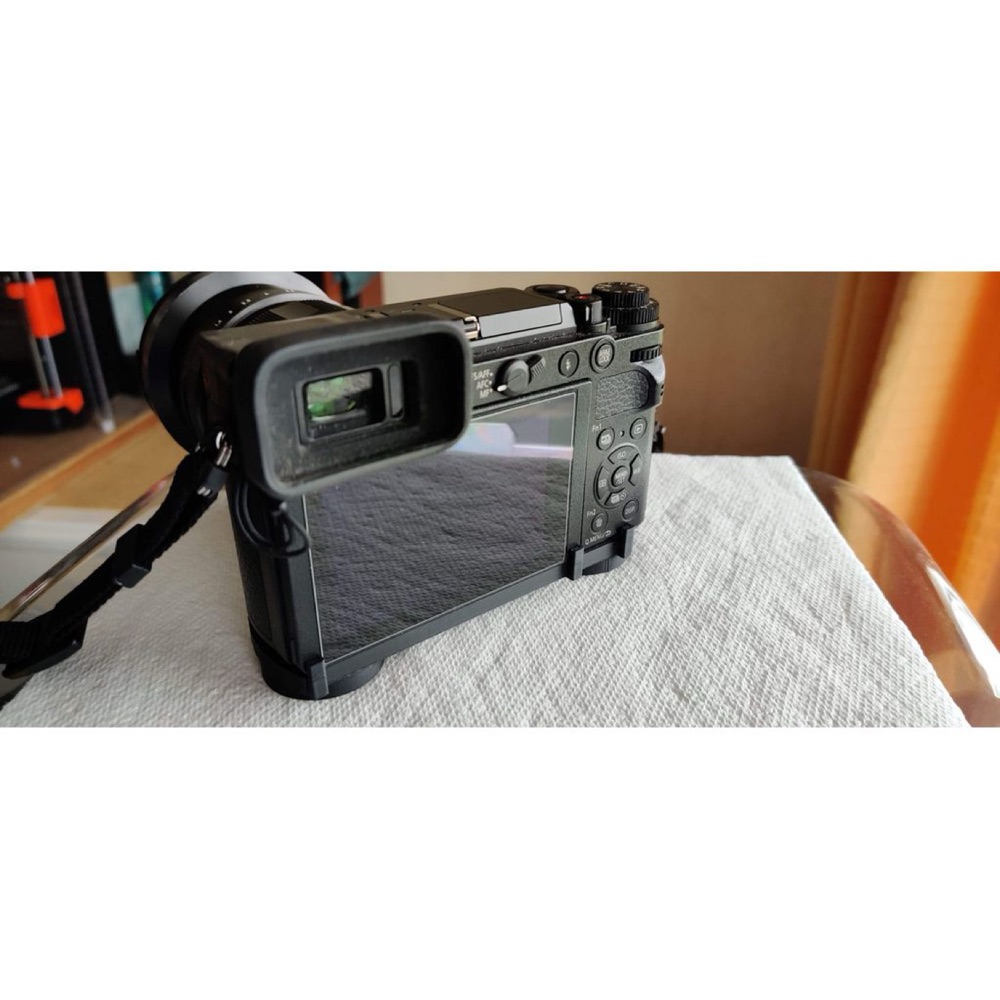 Panasonic Lumix GX9 / GX80 Vidalı El Tutamağı (Ağır Lensler İçin) görsel 2