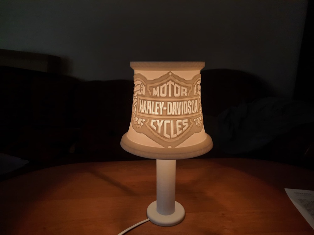 Harley Davidson Gece Lambasi görsel 2