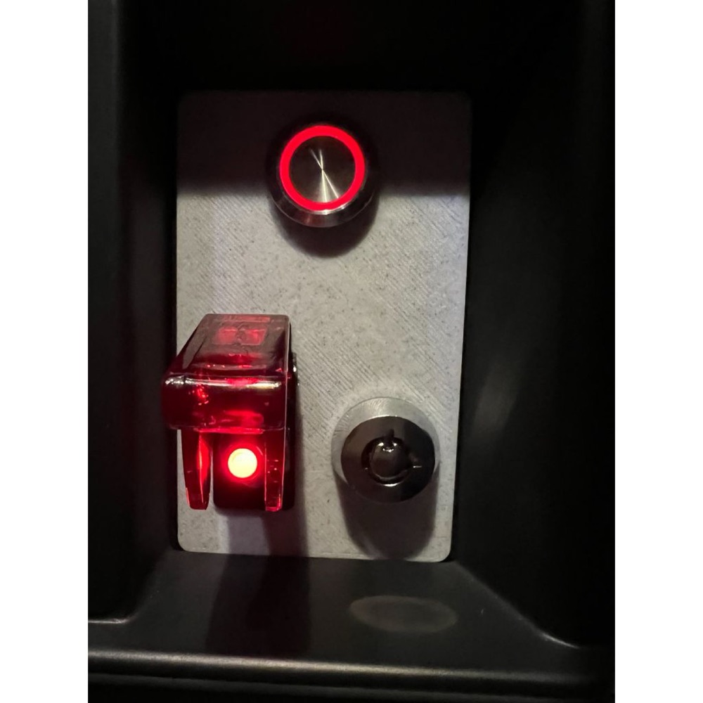 Ford Maverick Cubby Anahtarlı Switch Plakası görsel 6