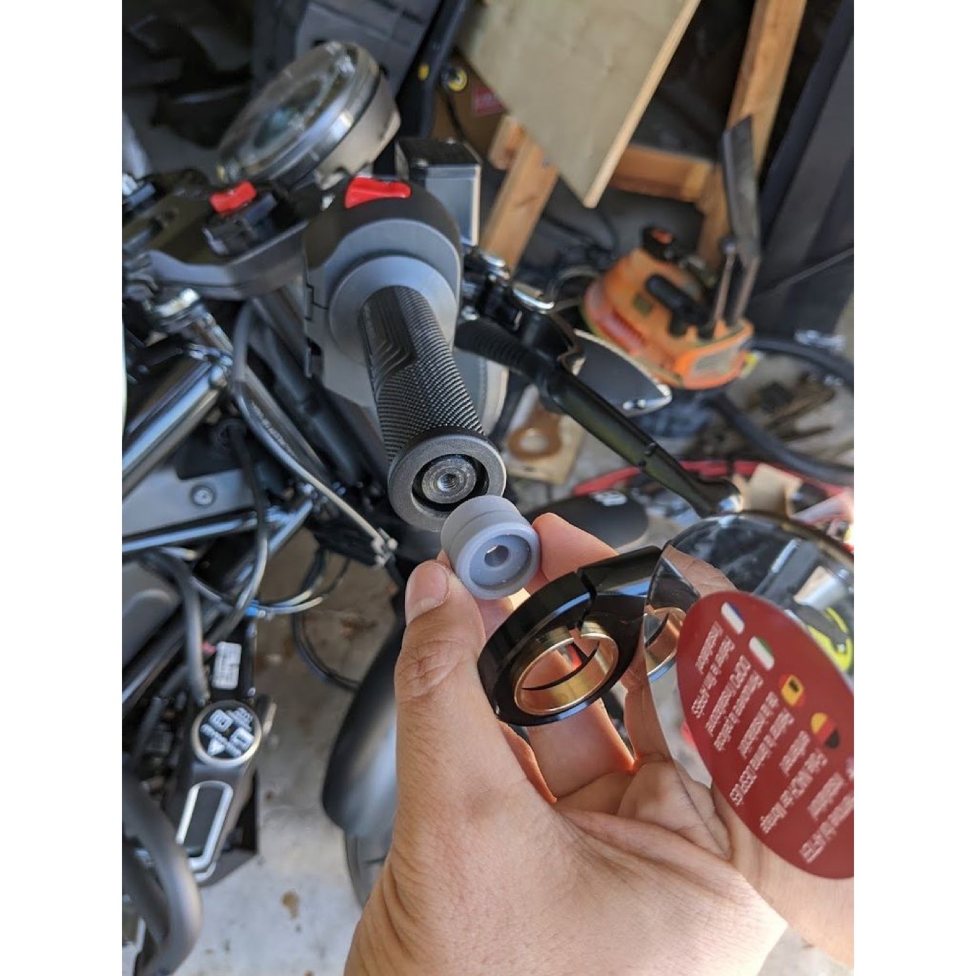 Husqvarna Vitpilen 401 Gidon Ucu Ayna Uzaticısı görsel 2
