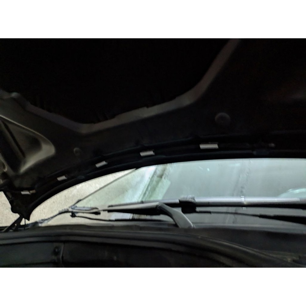 Ön Cam Suyu Hortum Klipsi (BMW X5 E70 Uyumlu) görsel 2