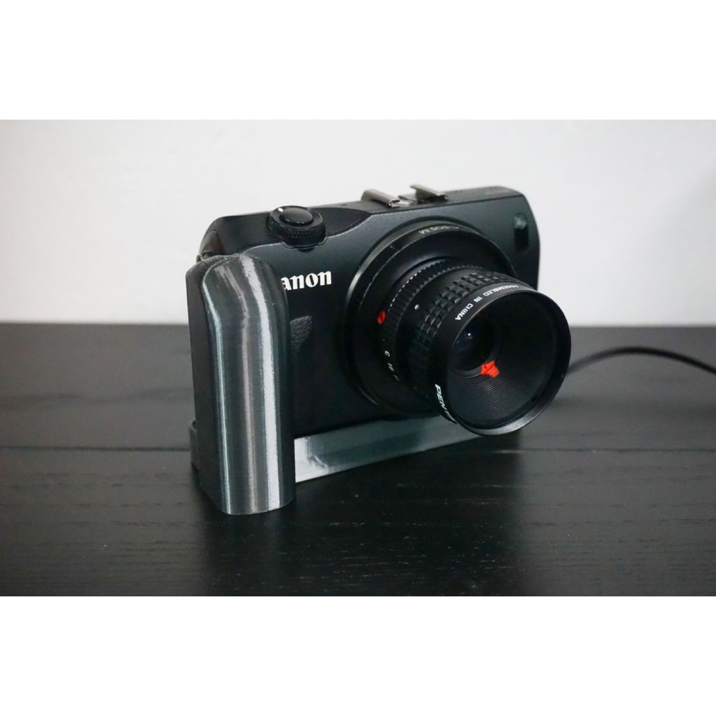 Canon EOS M için Grip, Hızlı Bırakma Plakası ve Kablo Kapağı