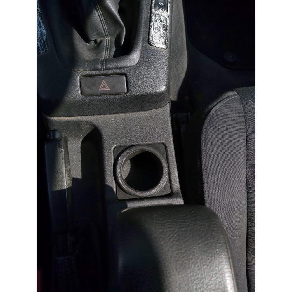 Kolçak Arası Bardaklık (BMW E36 Compact Uyumlu) görsel 3
