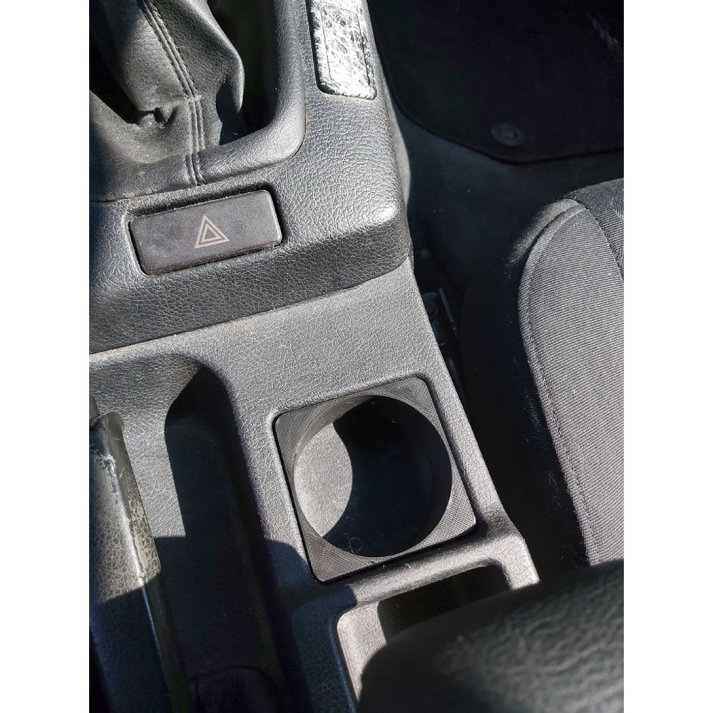 Kolçak Arası Bardaklık (BMW E36 Compact Uyumlu) görsel 4