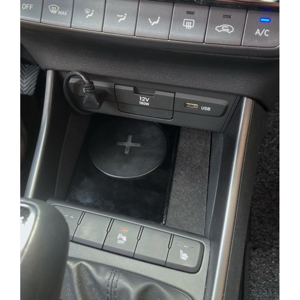 Hyundai i20 BC3 Kablosuz Şarj Pedi Yuvası